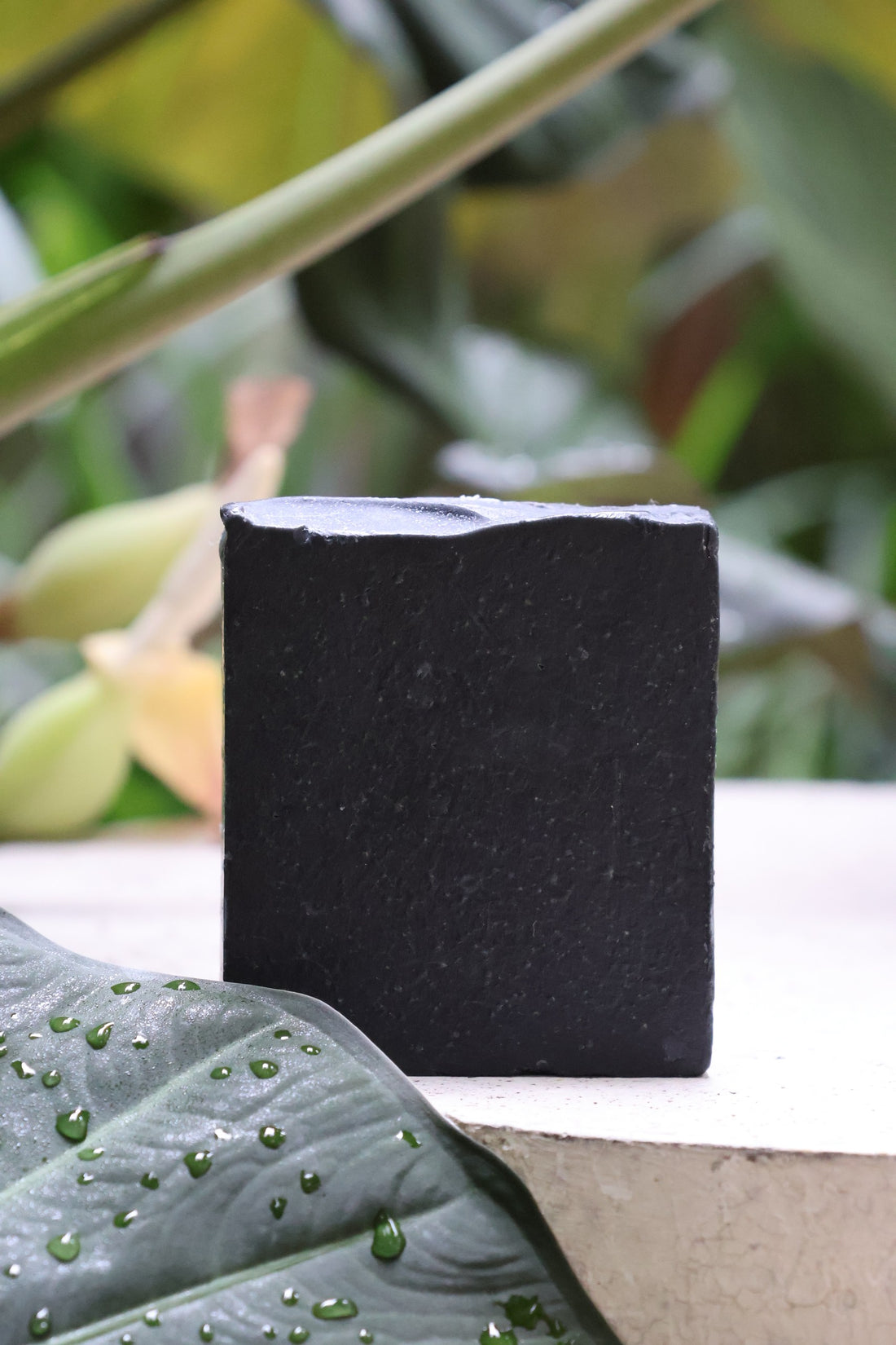 THE HINOKI WOOD EXFOLIATING SOAP BAR